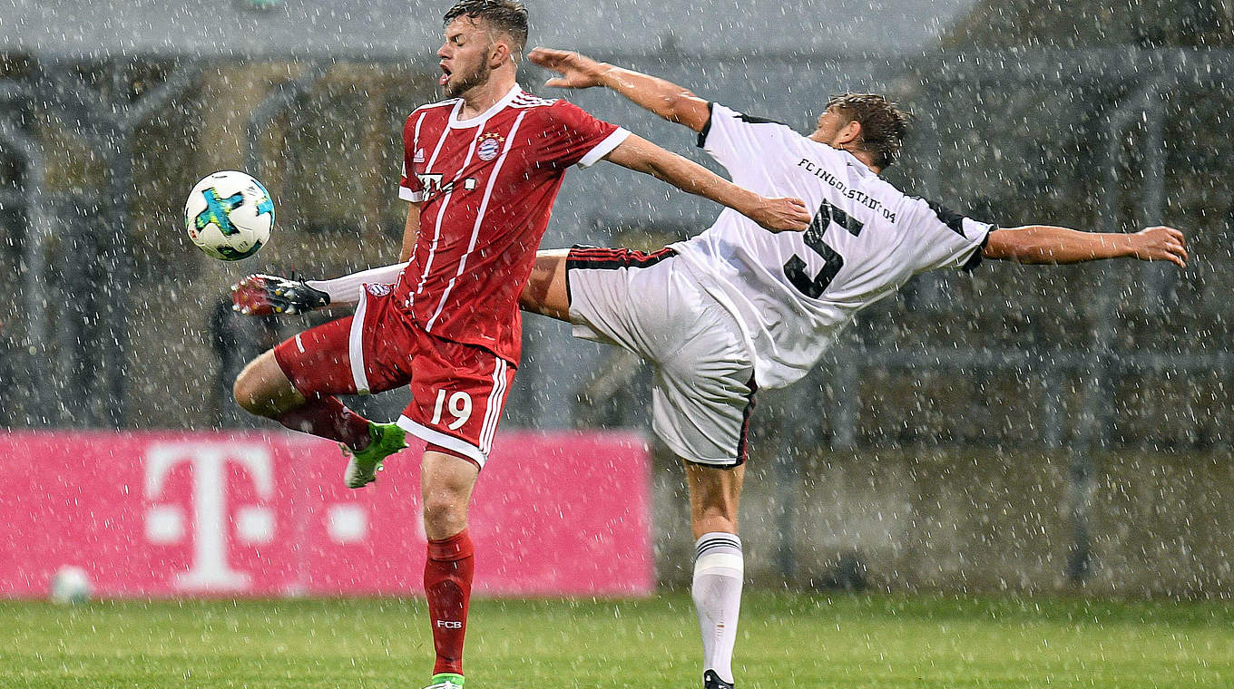 Eröffnet den Münchner Torreigen gegen Ingolstadt: Manuel Wintzheimer (l.) © imago/foto2press