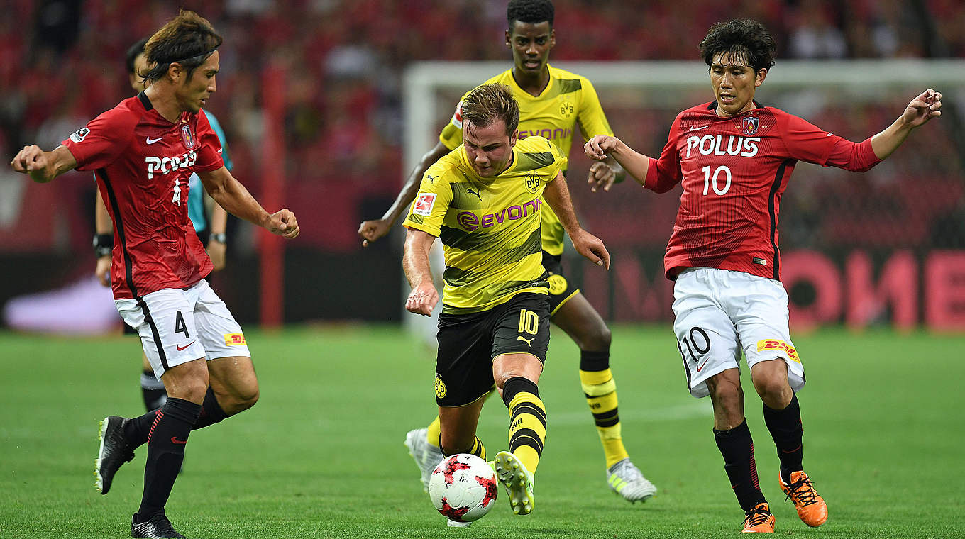 Mario Götze made his return after 167 days on the sidelines © 2017 Getty Images