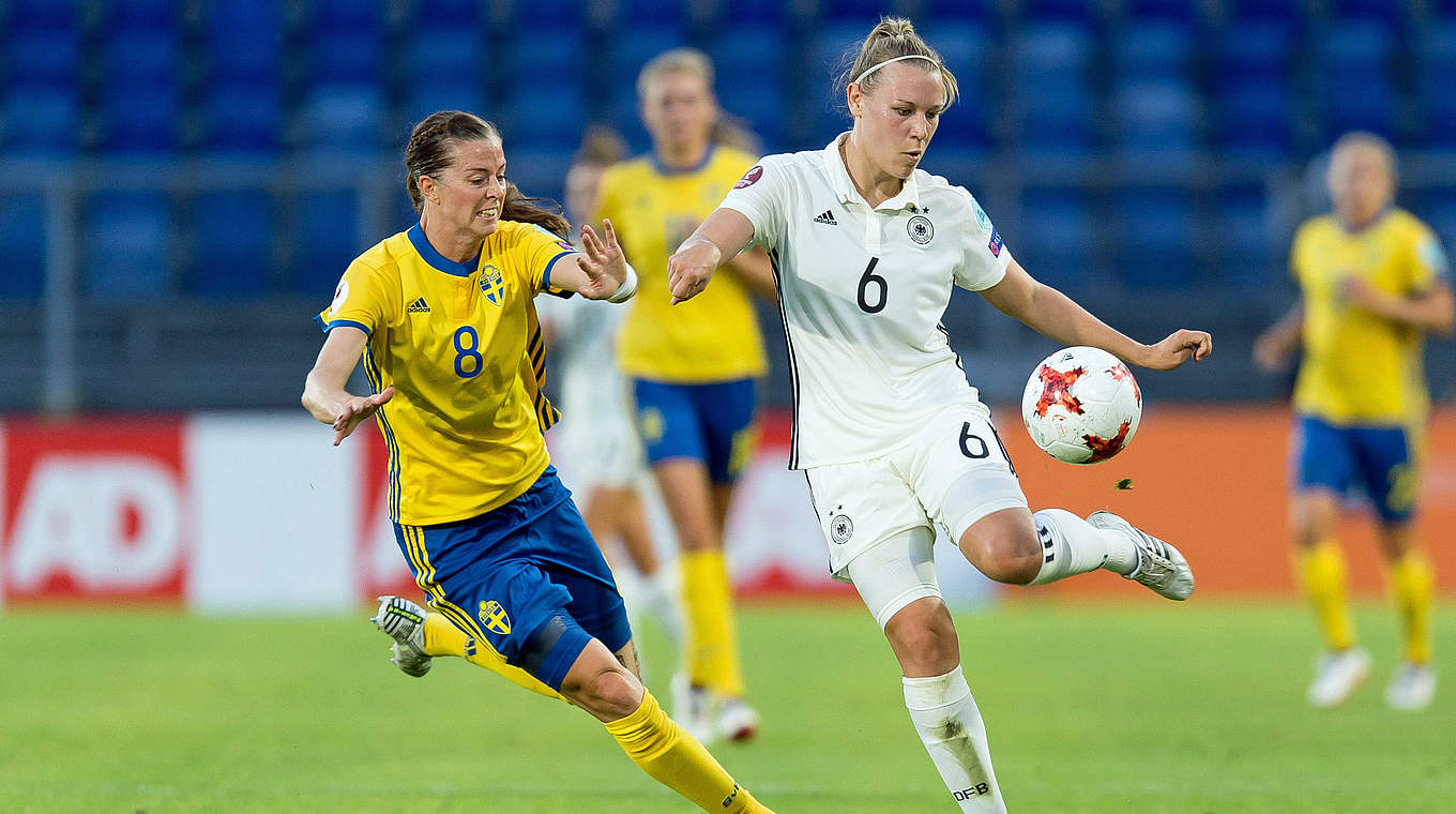 Beim 0:0 gegen Schweden immer präsent: Kristin Demann (r.) © imago/DeFodi
