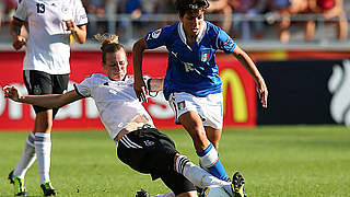 Kehrt in die Frauen-Nationalmannschaft zurück: Mittelfeldspielerin Simone Laudehr (l.) © 2013 Getty Images