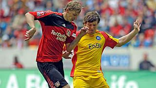 Als einziger beim Duell gegen den KSC 2009 dabei: Leverkusens Stefan Kießling (l.) © 2009 Getty Images