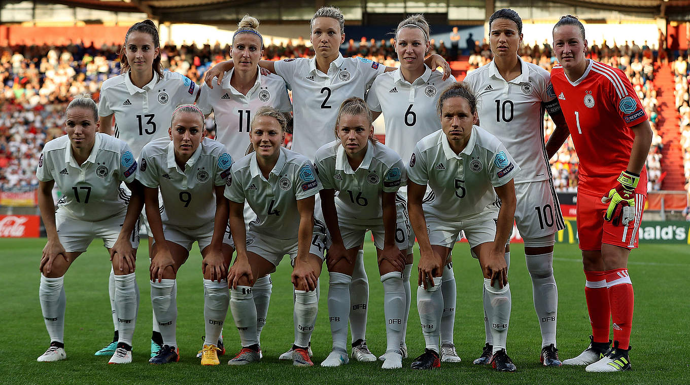 Vier Änderungen gegenüber dem Auftaktspiel: die deutsche Startelf © 2017 Getty Images