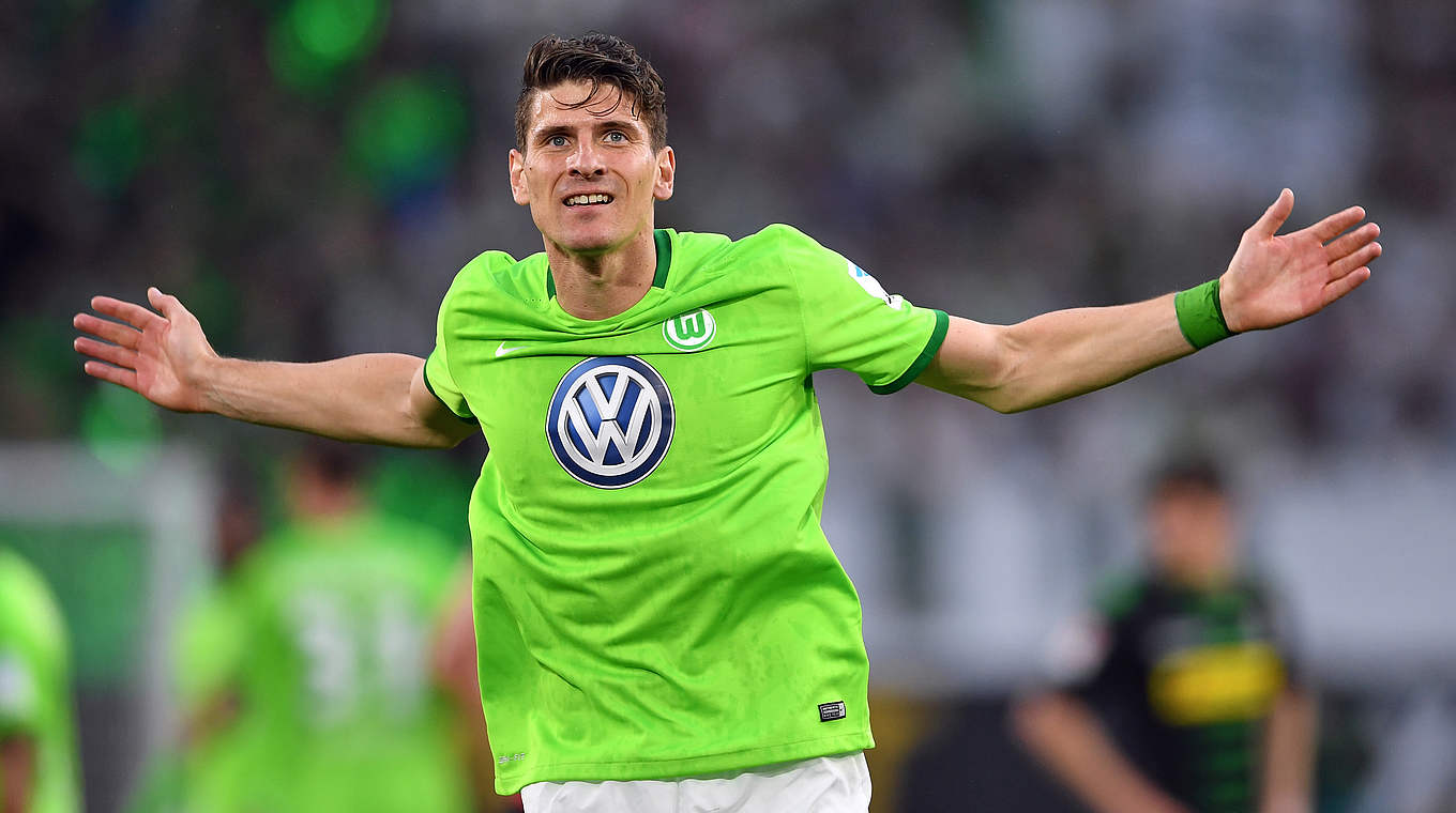 Trifft beim Testspielsieg des VfL Wolfsburg gegen Dynamo Dresden: Mario Gomez © 2017 Getty Images