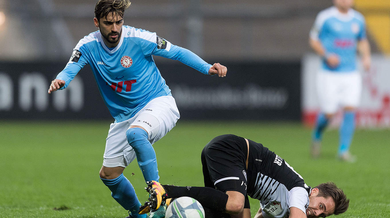 Trainiert derzeit bei Hansa Rostock: Offensivspieler Selcuk Alibaz von Fortuna Köln © 2017 Getty Images