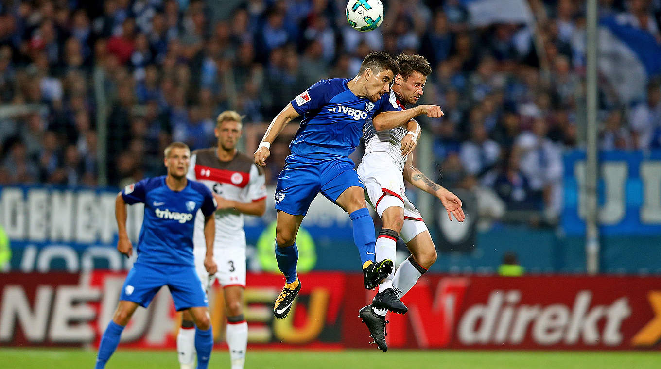 Umkämpftes Spiel zum Zweitligaauftakt: St. Pauli punktet dreifach in Bochum © 2017 Bongarts/Getty Images