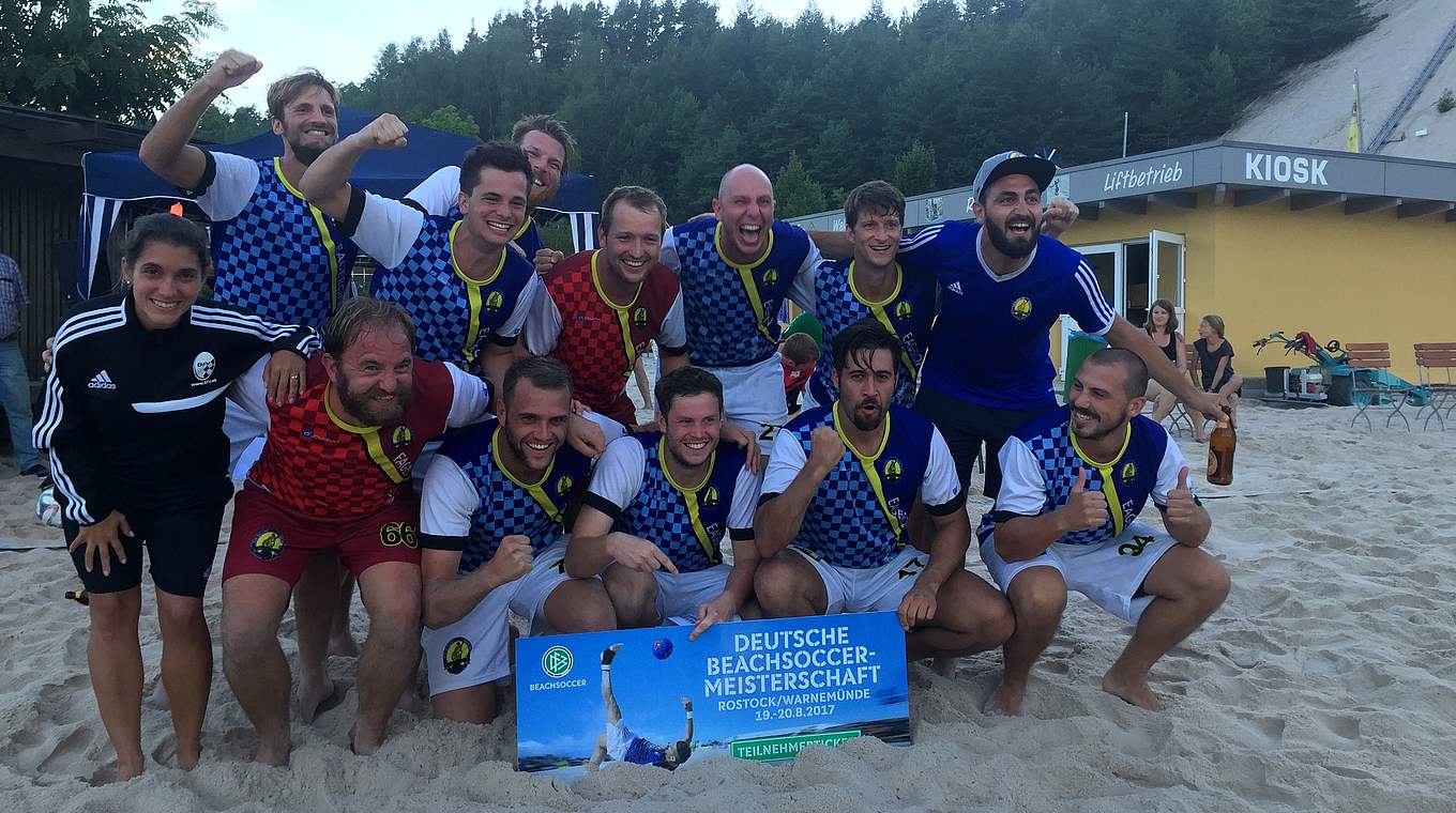 Erstmals für die DM-Endrunde qualifiziert: die Bavaria Beach Bazis aus München © DFB