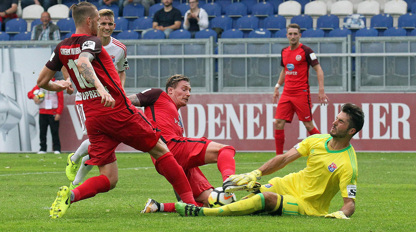 Wehen Wiesbaden verteidigt die Spitze :: DFB - Deutscher ...