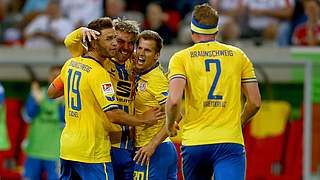 Heimsieg: Braunschweig springt nach 2:0 gegen Heidenheim zunächst auf Rang zwei © 2017 Getty Images