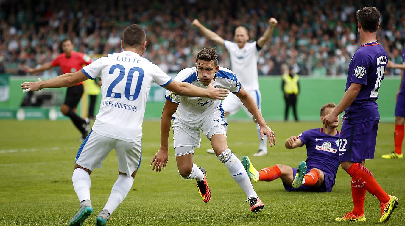 Und wieder in der ersten Runde raus: 2016 scheitert Werder Bremen an den Sfr. Lotte © Getty Images