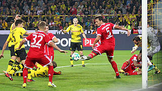 Hummels helped Bayern draw 2-2 with BVB in Dortmund.  © imago/Eibner