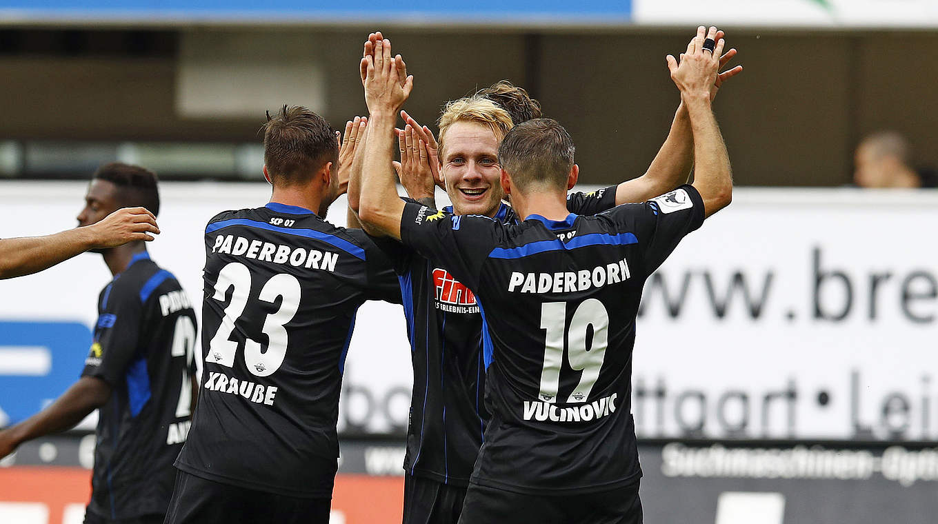 Zwölf Spiele ohne Niederlage: Drittliga-Primus Paderborn jubelt auch im Westfalenpokal © 2017 Getty Images