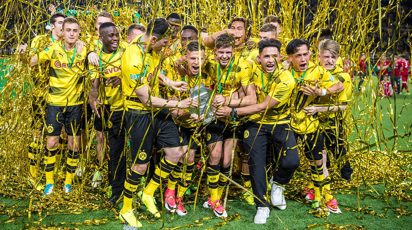 Feiert Dortmunds U 19 erneut? Zum Saisonstart trifft der BVB im Derby auf Bochum © 2017 Getty Images