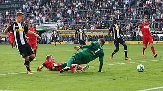 The decisive goal: Gladbach's Elvedi makes the breakthrough © 2017 Getty Images