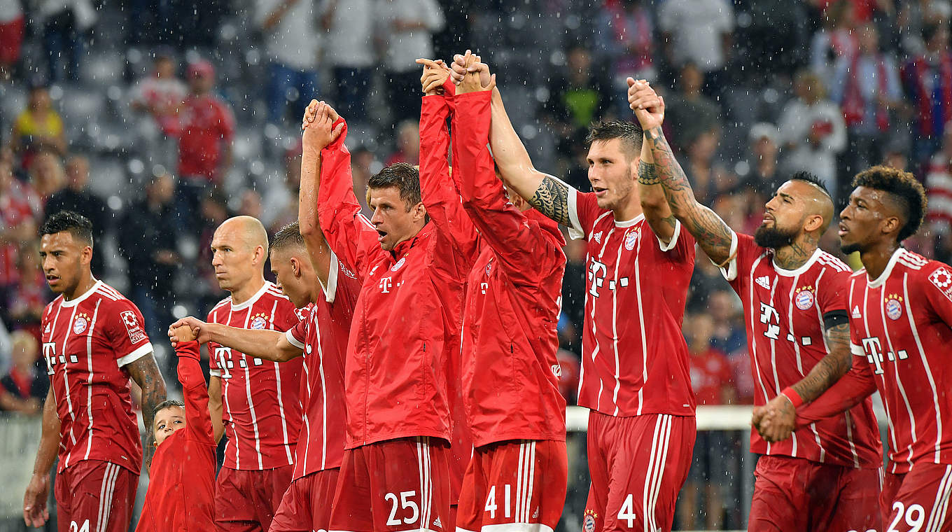 Der Deutsche Meister FC Bayern München ist am Ende mit einem 3:1 (2:0)-Heimsieg gegen Bayer Leverkusen in die 55. Spielzeit der Bundesliga gestartet.  © 2017 Getty Images