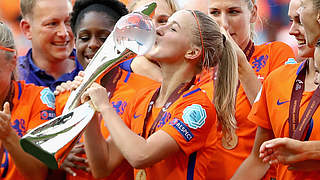Sommermärchen in Orange: Jackie Groenen (M.) gewinnt mit den Niederlanden die EM © 2017 Getty Images