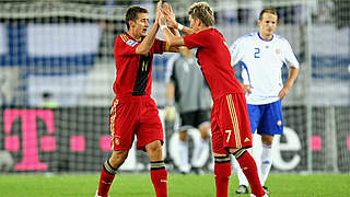 Rettet das DFB-Team vor böser Überraschung in Finnland: Miroslav Klose (l.) © 2008 Getty Images