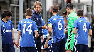 Testspiel für Schalke: Trainer Fahrenhorst und die U 17 treffen auf Südkoreas U 16 © imago/Reinhold Becher