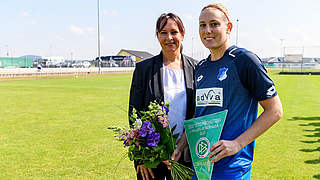 Beste Torschützin der 2. Frauen-Bundesliga Süd: Hoffenheims Annika Eberhardt (r.) © 2017 Getty Images