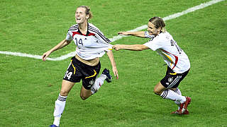 Wichtigstes von 26 Länderspieltoren: Laudehr trifft im WM-Finale 2007 gegen Brasilien © 