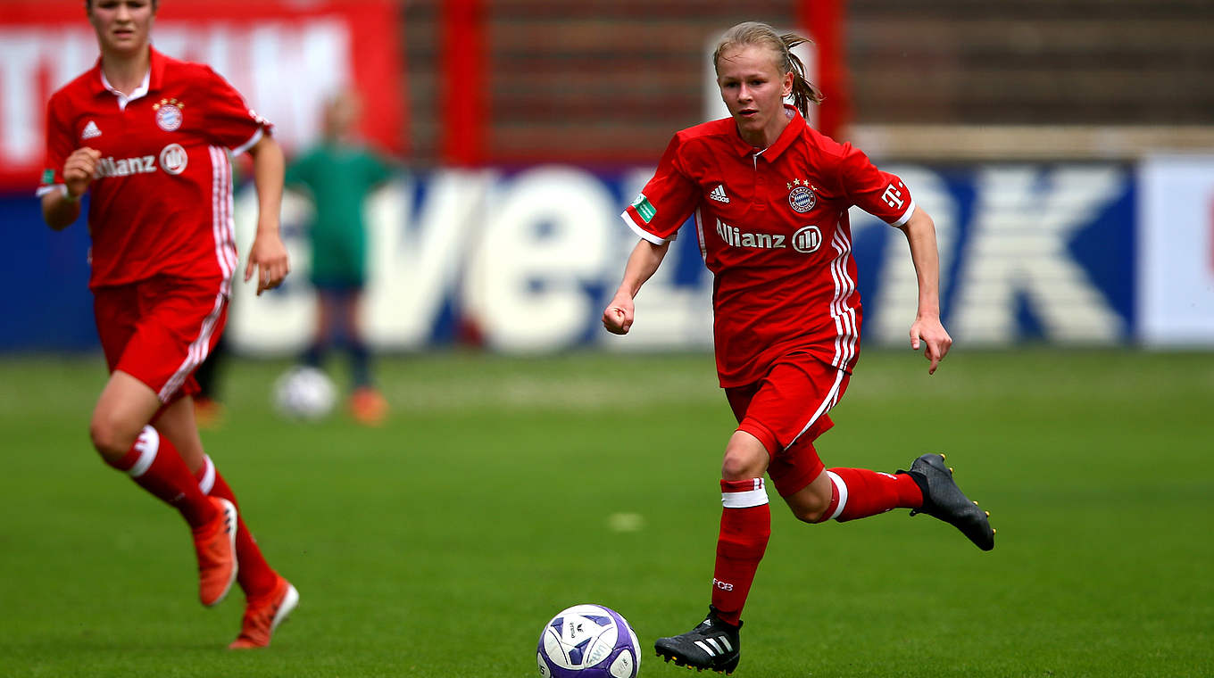 Der Titelverteidiger hat den SC Freiburg zu Gast: Bayerns Laura Donhauser © 2017 Getty Images