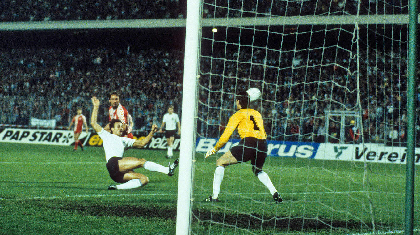 23. September 1987: Bodo Illgner steht gegen Dänemark zum ersten Mal im DFB-Tor © imago sportfotodienst