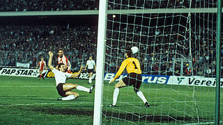 23. September 1987: Bodo Illgner steht gegen Dänemark zum ersten Mal im DFB-Tor © imago sportfotodienst