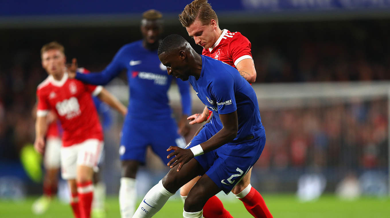 Feines Füßchen: Antonio Rüdiger bereitet das 1:0 für Chelsea vor © 2017 Getty Images