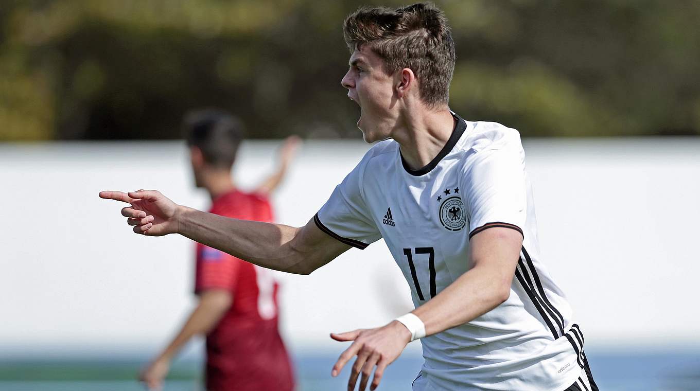 Erzielt die frühe Führung: U 17-Nationalspieler Fabrice Hartmann von RB Leipzig © 2017 Getty Images