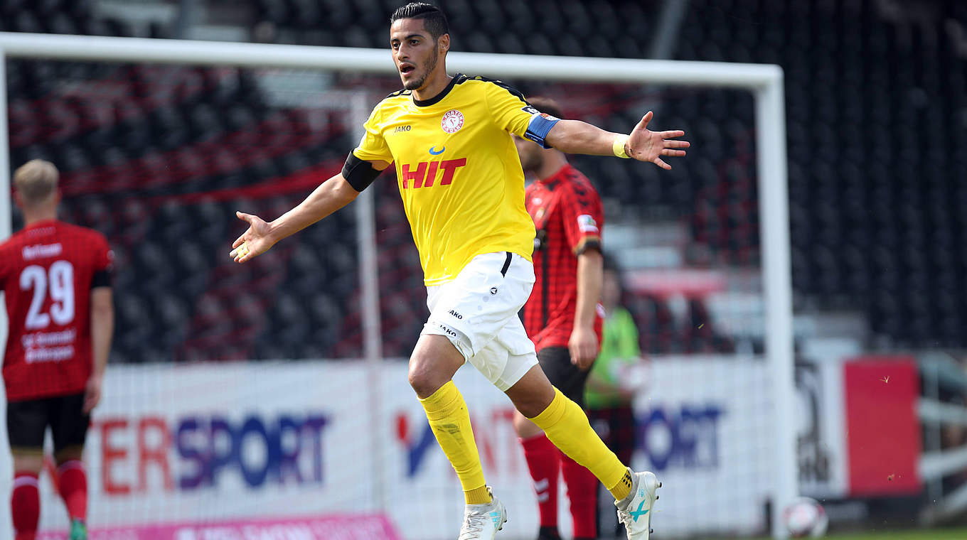 Schießt das 1:1 für Köln: Hamdi Dahmani © imago/Sportfoto Rudel