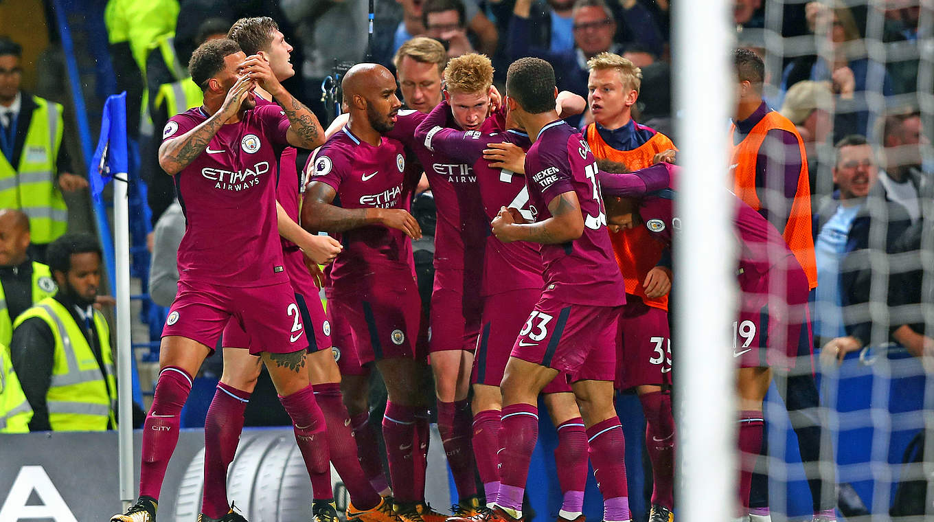 Man City celebrate Kevin de Bruyne's fantastic strike © 2017 Getty Images