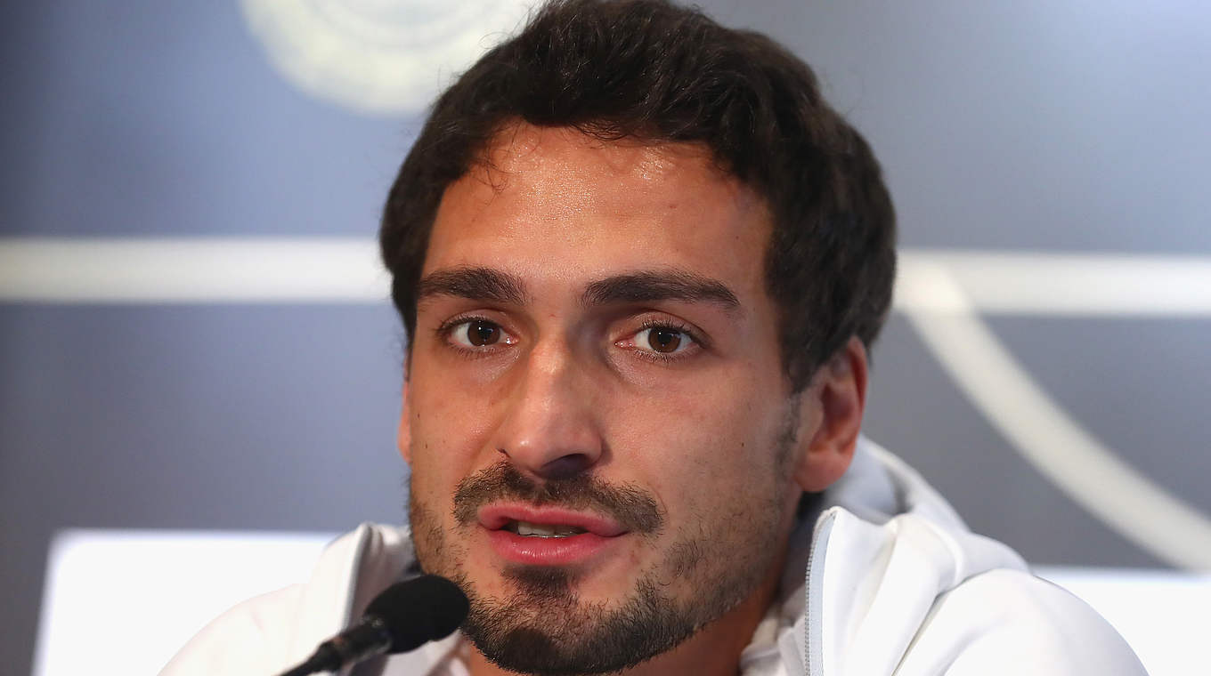 Mats Hummels: "Wir müssen die Balance aus Angriff und Defensive finden" © 2017 Getty Images