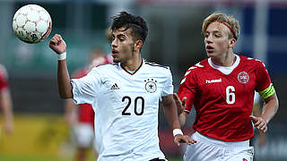 Steuert einen Treffer zum Sieg der U 17 gegen Dänemark bei: Amid Khan Agha (l.) © 2017 Getty Images