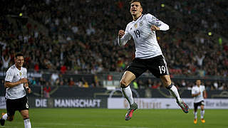 54,2 Prozent der Stimmen: Leon Goretzka gewinnt das Voting auf DFB.de © 2017 Getty Images