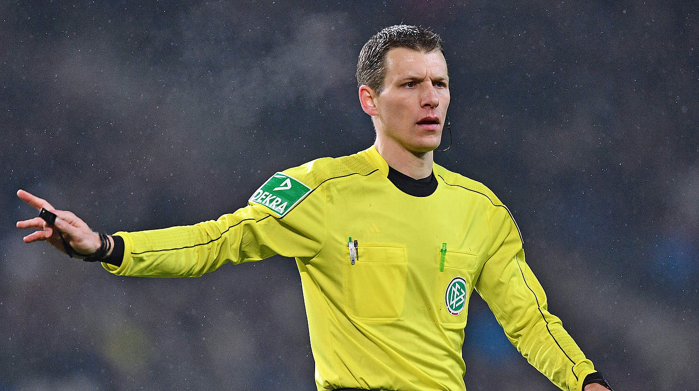 Steht vor seinem elften Einsatz in der Bundesliga: DFB-Schiedsrichter Benjamin Cortus © 2017 Getty Images