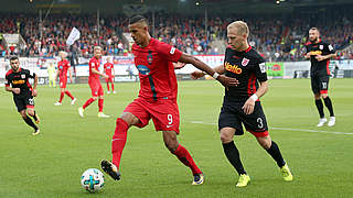 Revanche für 1:3 in der 2. Bundesliga: Heidenheim empfängt Regensburg © imago/Eibner