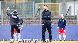 Hat dritten Dreier mit Leipzig im Visier: Trainer Alexander Blessin © imago/Bild13