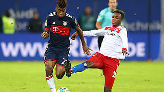 Muss zwei Spiele zuschauen: Hamburgs Gideon Jung (r.) © 2017 Getty Images