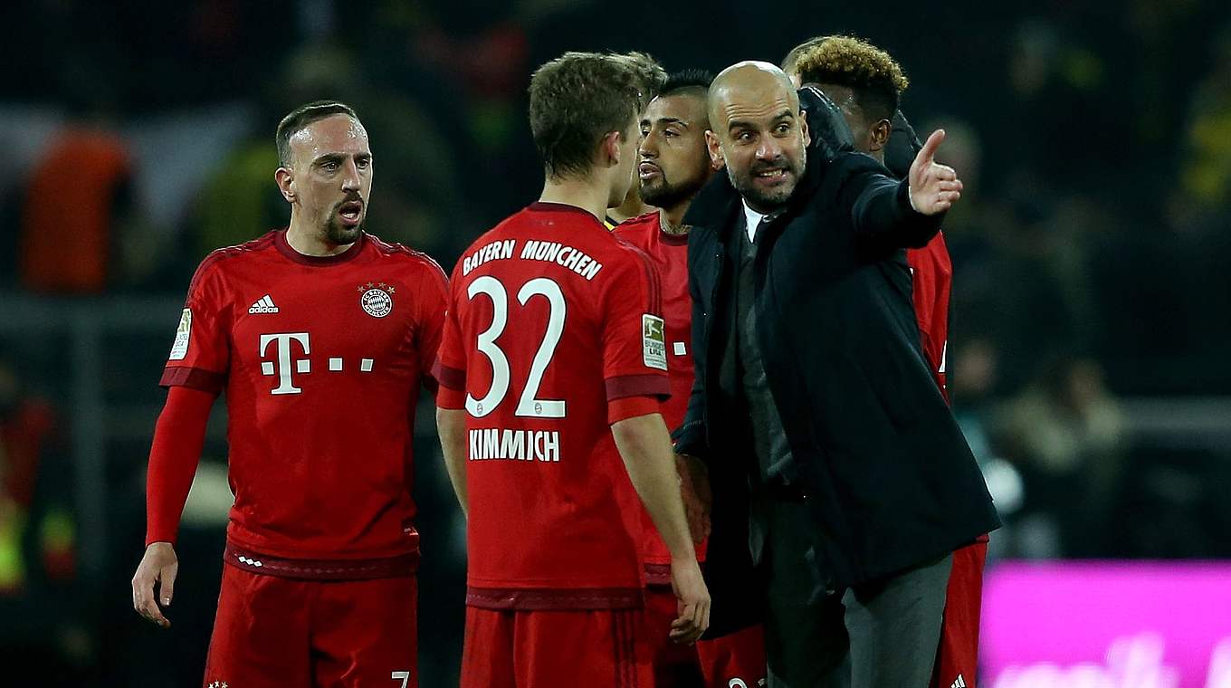 Guardiola talking to Kimmich after the Dortmund match © Getty Images