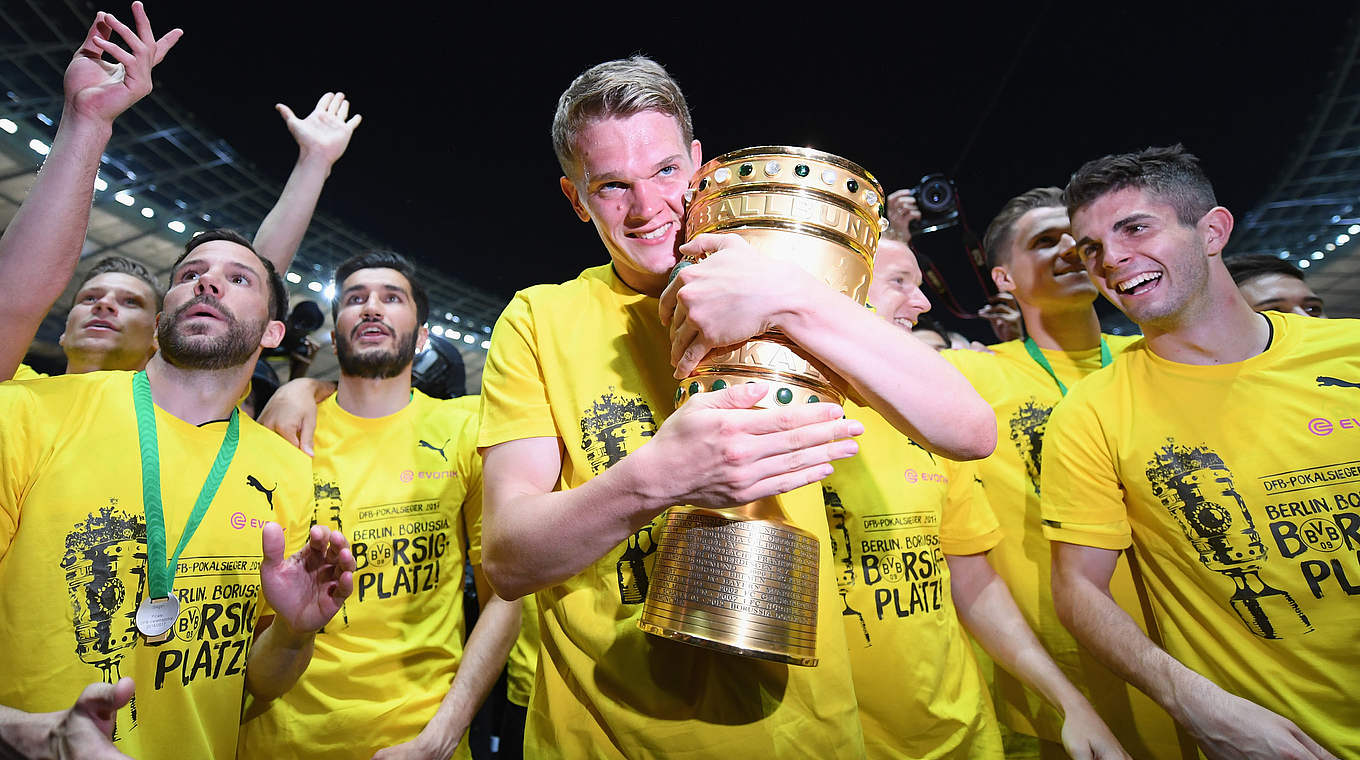 Ginter: "Wenn man in Berlin war und den Pokal geholt hat, ist das Ansporn genug" © 2017 Getty Images