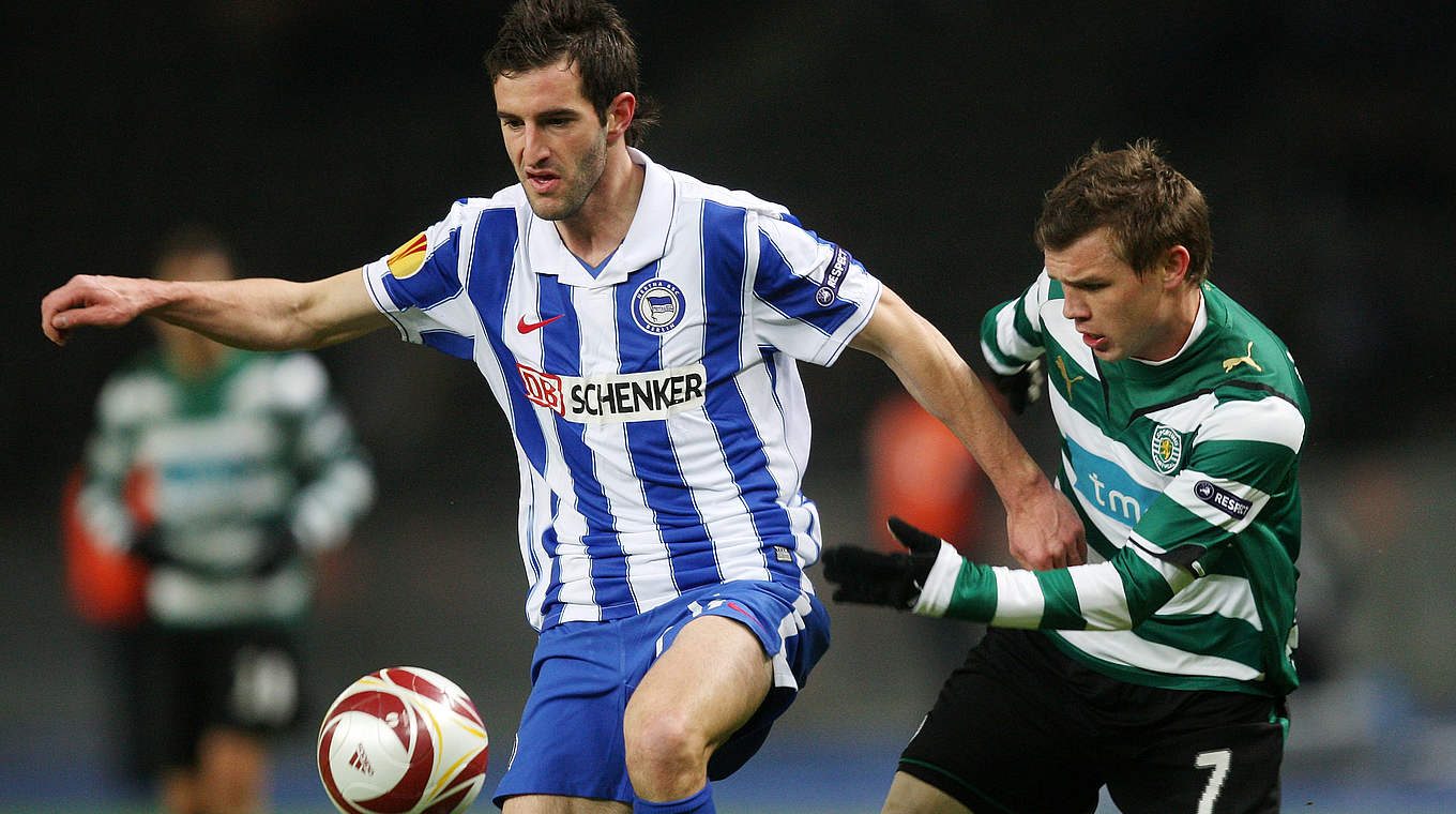 "Bundesliga und international gespielt": Maximilian Nicu (l.) im Trikot von Hertha BSC © 2009 Getty Images