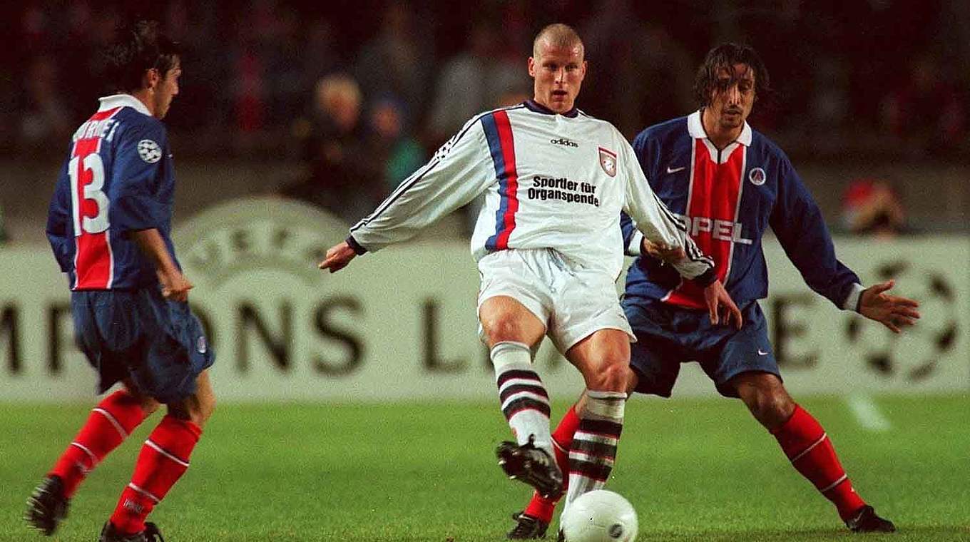 Vor 20 Jahren: Jancker (M.) und der FC Bayern verlieren bei Paris St. Germain 1:3 © Bongarts