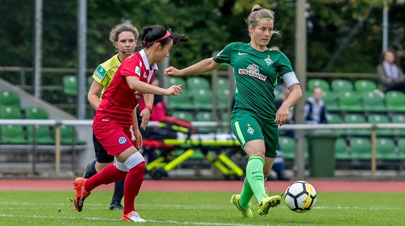 Mit Werder zum vierten Mal in Serie auswärts: Spielführerin Marie-Louise Eta (r.) © Jan Kuppert