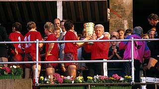 Dritter Streich: Feldkamp gewinnt 1990 mit dem 1. FC Kaiserslautern den DFB-Pokal © imago