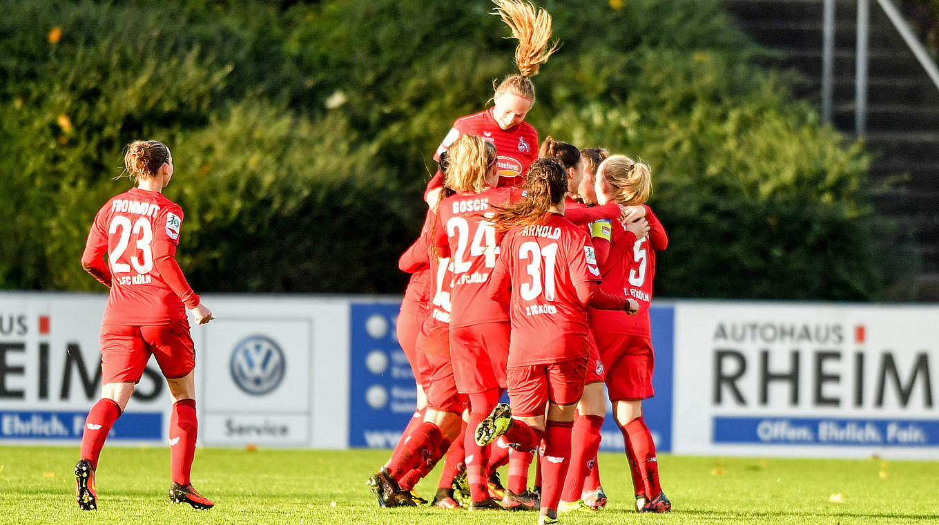 Auswärtserfolg beim MSV Duisburg. Die Kölnerinnen feiern den zweiten Saisonsieg © Kuppert