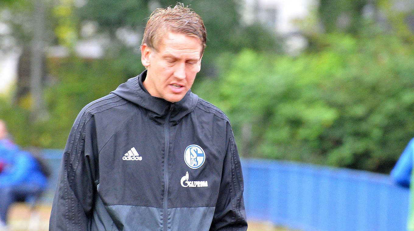 Frust bei Fahrenhorst: Der Trainer der Schalker B-Junioren quittiert die erste Pleite © MSPW