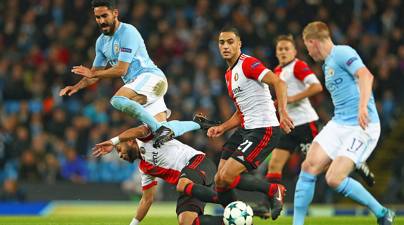 Ilkay Gündogan helps City to late victory © 2017 Getty Images