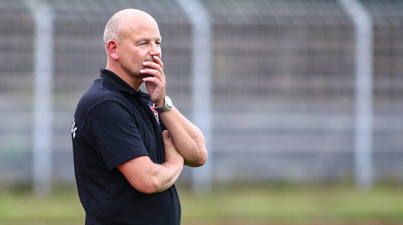 Mit dem Herforder SV zu Gast in Wolfsburg: Trainer Ralf Lietz © imago/foto2press