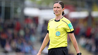 Leitet ihr 22. Spiel in der Frauen-Bundesliga: die DFB-Schiedsrichterin Susann Kunkel © imago/Hartenfelser