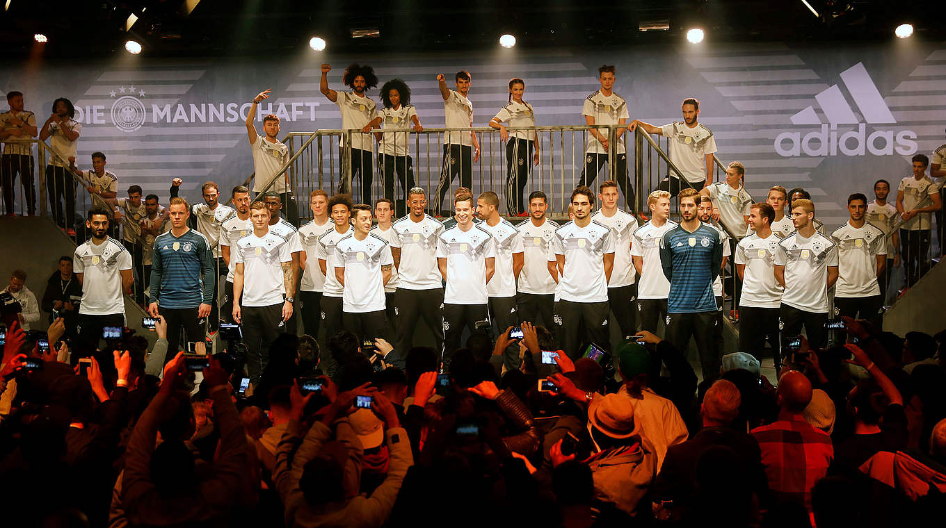 Nachfolger von Argentinien und Belgien als "Mannschaft des Jahres": das DFB-Team © AFP/GettyImages