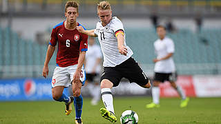 Vier Spiele und zwei Tore in der deutschen U 21: Philipp Ochs (v.) geht nach Bochum © 2017 Getty Images